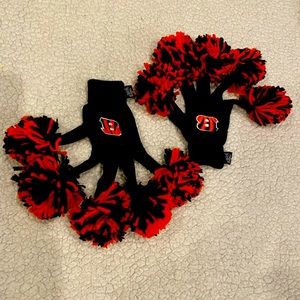 Cincinnati Bengals Pom Pom Mittens